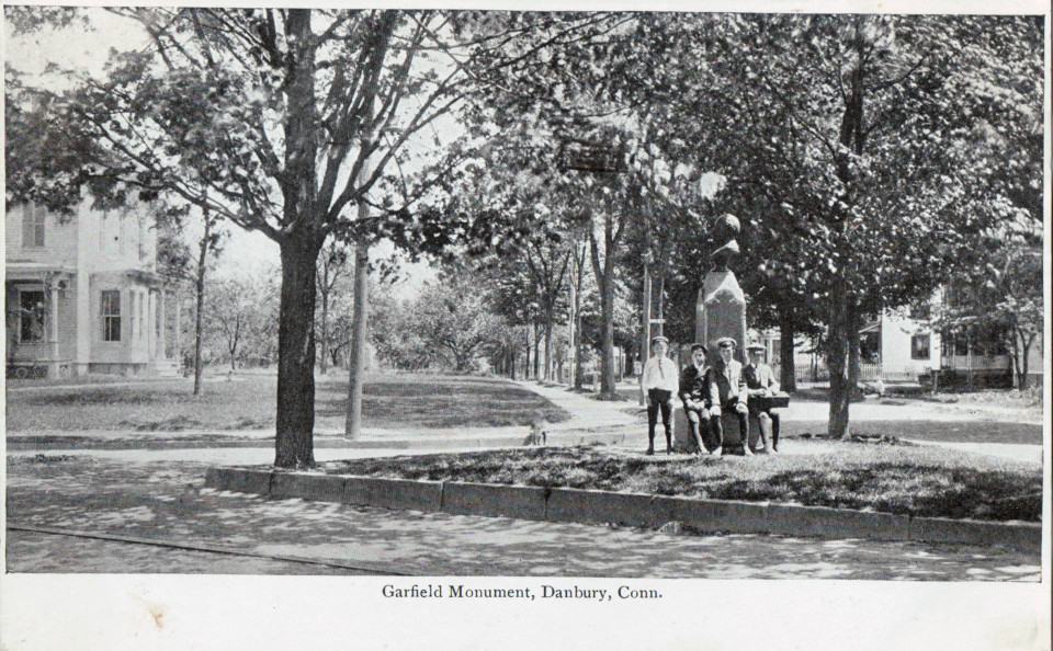 Garfield Memorial, Danbury