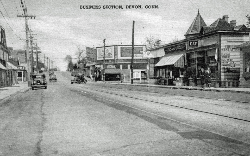 Devon Center, Milford