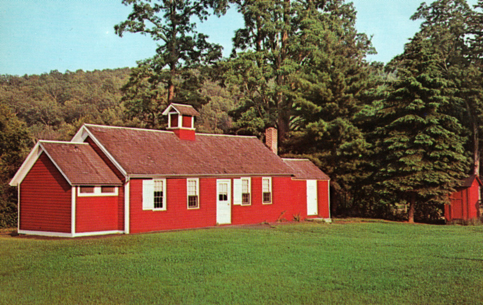 Little Red Schoolhouse, Gaylordsville