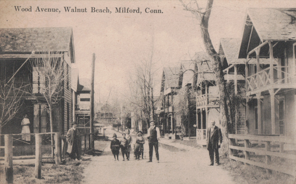 Wood Avenue, Milford