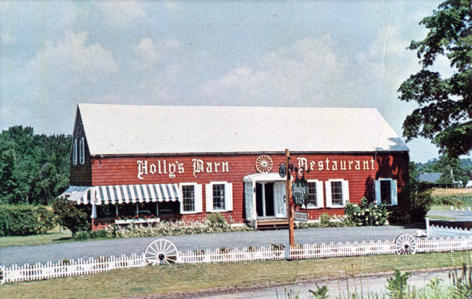 Holly's Barn Restaurant, Branford